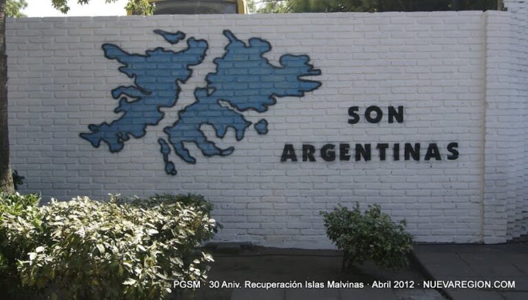 30 Años: Puerto rindió homenaje a los héroes de Malvinas 30 Años: Puerto rindió homenaje a los héroes de Malvinas