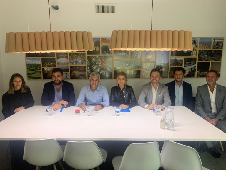 Buenos Aires, Rosario y Córdoba firmaron un convenio de promoción turística recíproca Buenos Aires, Rosario y Córdoba firmaron un convenio de promoción turística recíproca