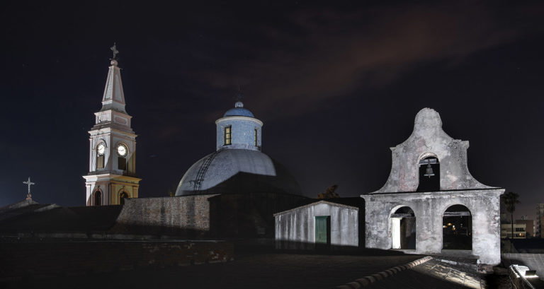 Iluminan la Espadaña desde la que San Martín observó a los realistas antes del combate Iluminan la Espadaña desde la que San Martín observó a los realistas antes del combate