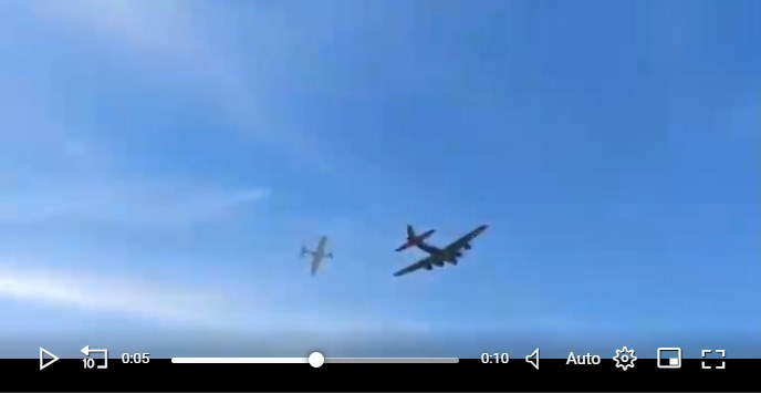 Video: aviones de la Segunda Guerra Mundial chocaron mientras hacían una exhibición