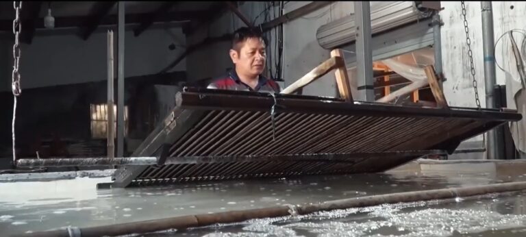 Video: El arte de elaborar papel, belleza en la historia que hermana culturas de México y China Video: El arte de elaborar papel, belleza en la historia que hermana culturas de México y China