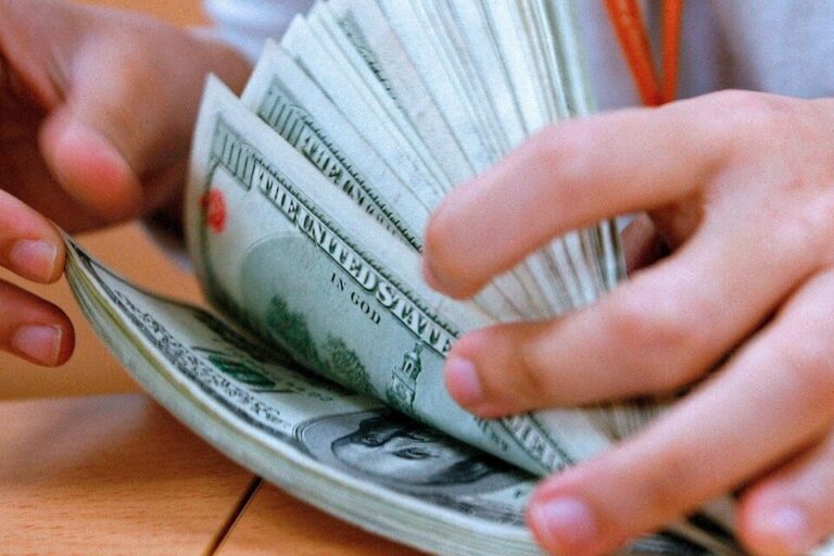 Dólar blue hoy, dólar hoy: a cuánto cotizan el jueves 28 de septiembre