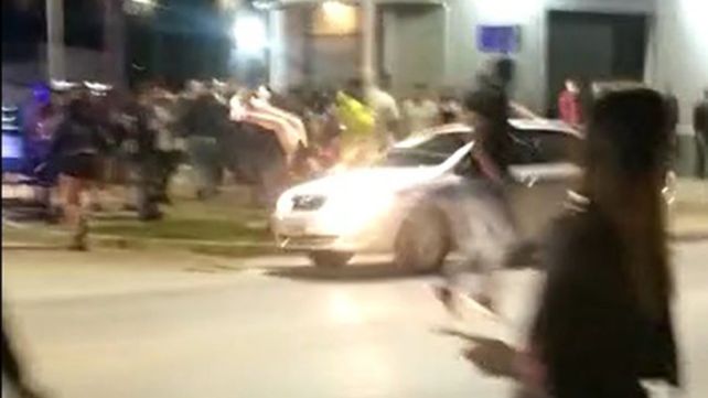 Video: Rápido Furioso y Delincuente atropelló a una joven y se dio a la fuga