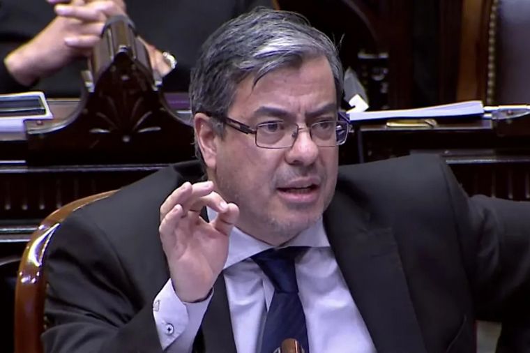 Efecto Milei: Escándalo por mandar la Ley Bases modificada al Senado… Si pasa, Pasa!