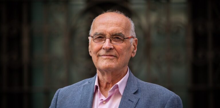 Dr. Enric Benito: La muerte es un orgasmo cósmico Dr. Enric Benito: La muerte es un orgasmo cósmico