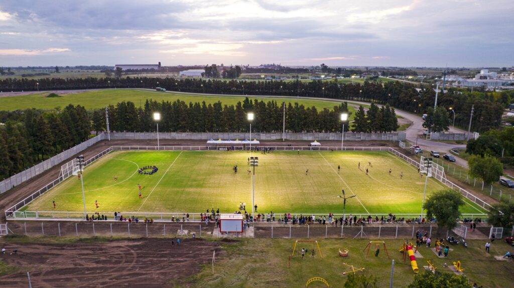 Objetivo cumplido: San Lorenzo ya cuenta con la única cancha de hockey profesional en la región