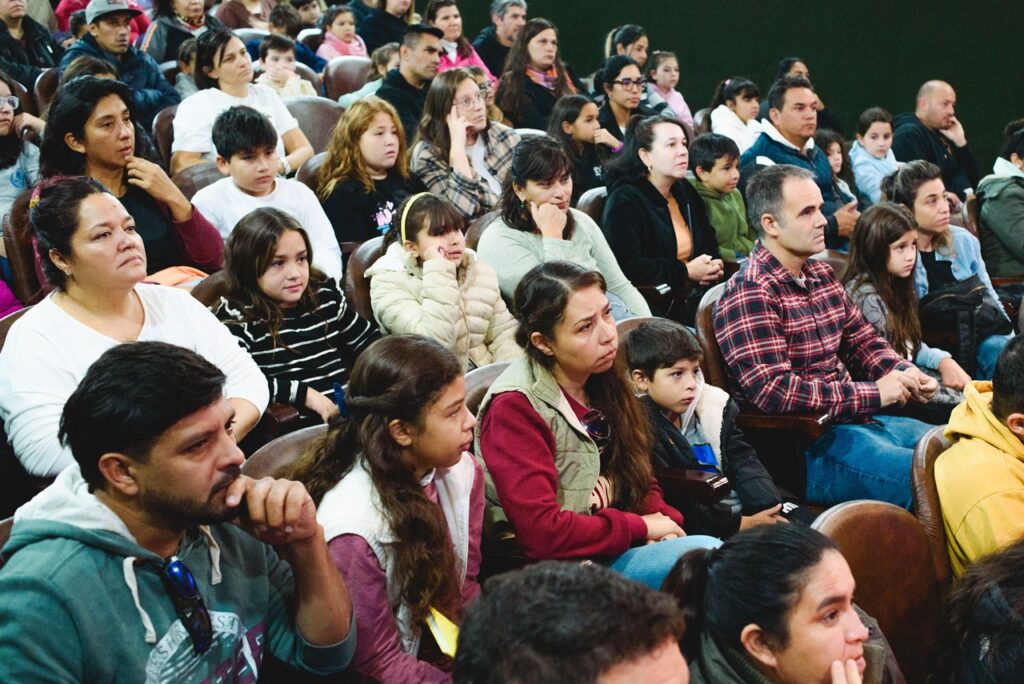 El intendente Raimundo dio la bienvenida a los nuevos integrantes del Consejo de Niños