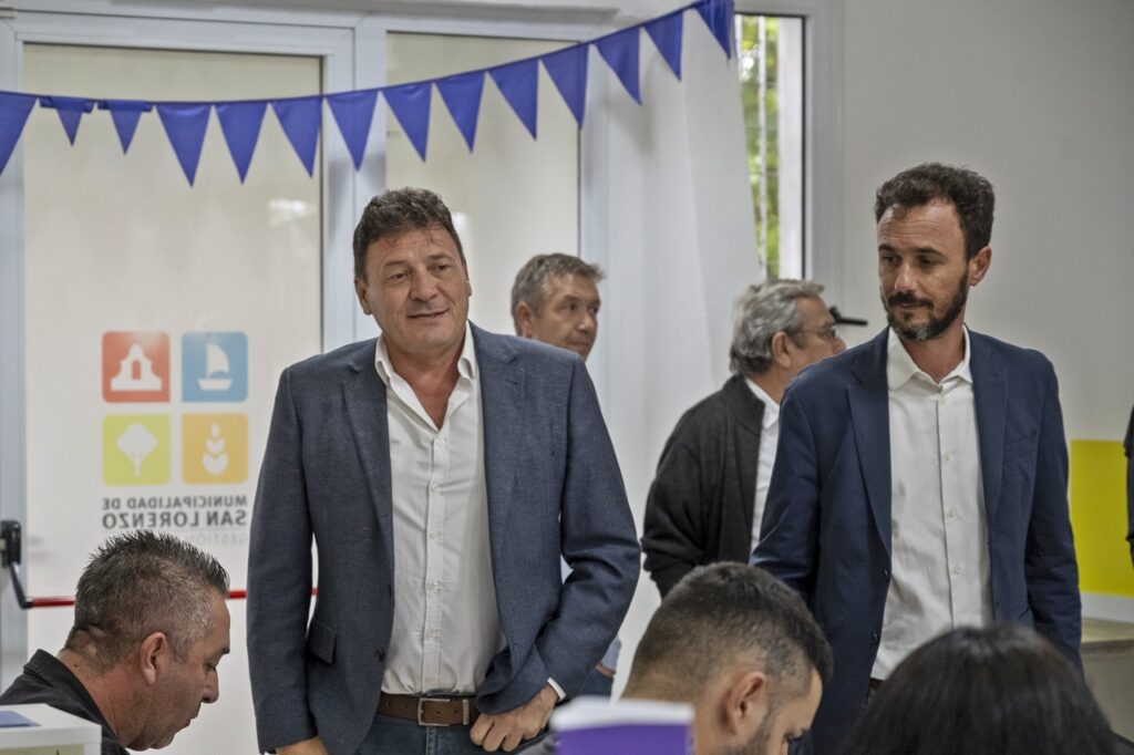 Vecinos de San Lorenzo firmaron escrituras y se convirtieron en propietarios de sus viviendas