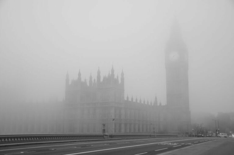 El misterio de la niebla asesina de Londres que mató a 12.000 personas en 1952