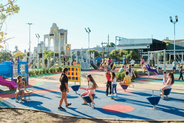 Se suman nuevos espacios públicos con acceso a internet de forma gratuita Se suman nuevos espacios públicos con acceso a internet de forma gratuita