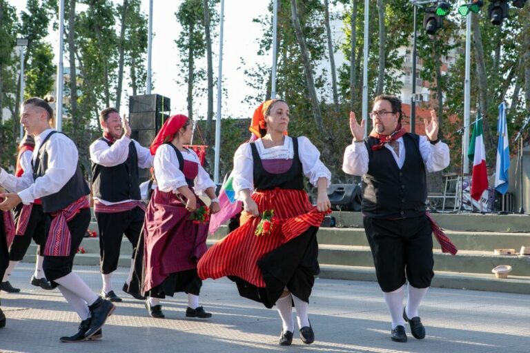 San Lorenzo celebra Italia con música, sabores y tradiciones