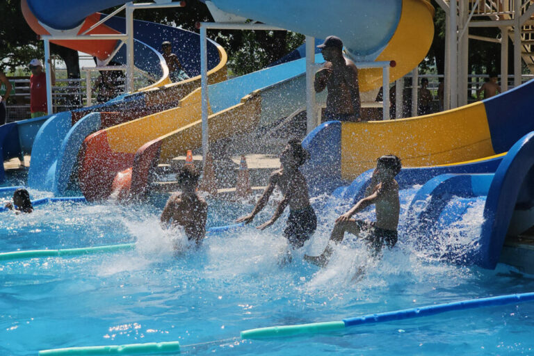 Con la participación de cientos de chicos, comenzó una nueva edición de la Colonia de Vacaciones en el Poli municipal