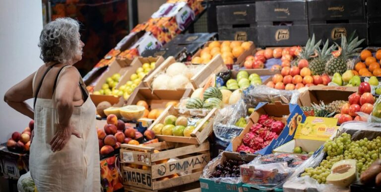 Inflación: qué ocultan Milei y Caputo al no cambiar la forma de medirla