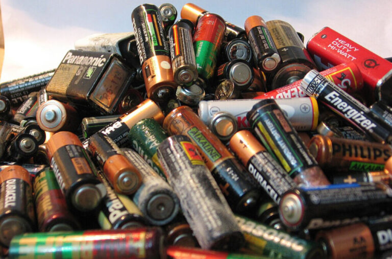 La Municipalidad de San Lorenzo lleva adelante una campaña de recolección de pilas usadas La Municipalidad de San Lorenzo lleva adelante una campaña de recolección de pilas usadas